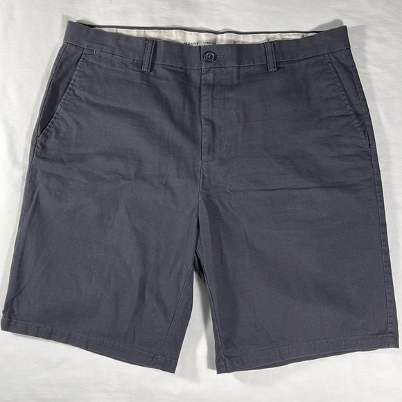 Old Navy mens charcoal grey Ultimate Slim flat front 9.5 inseam shorts - size 38 - Picture 2 of 10